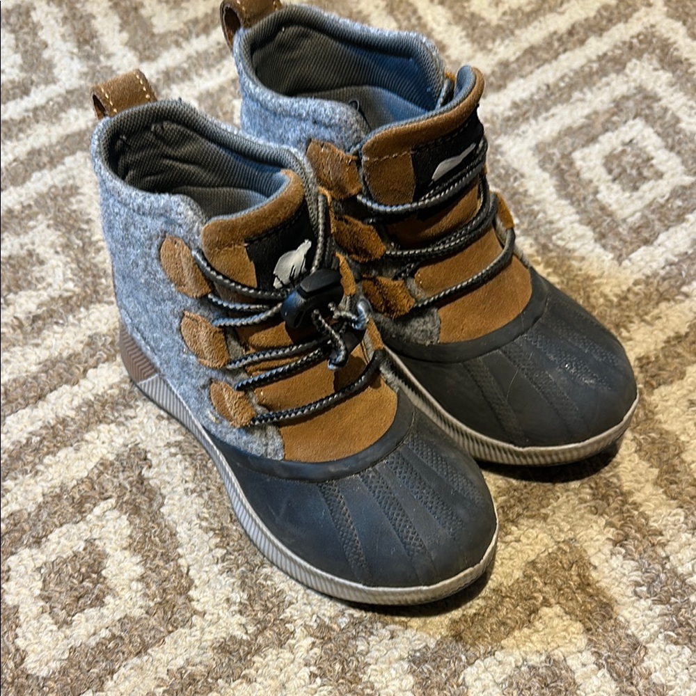Sorel kids boots